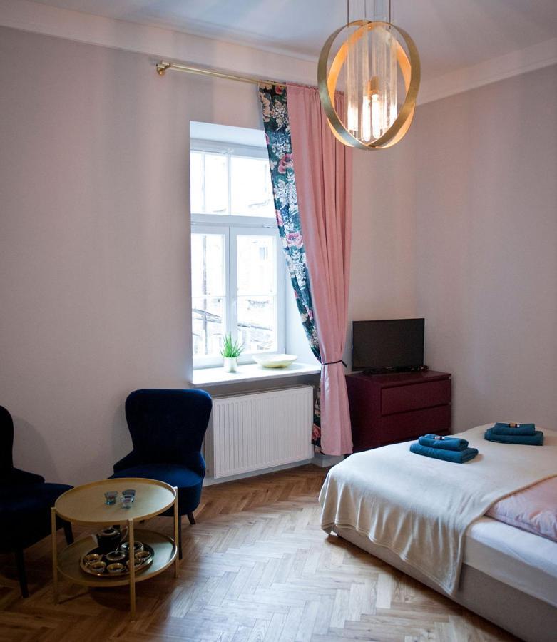 Apartament Piano Praga Warschau Buitenkant foto